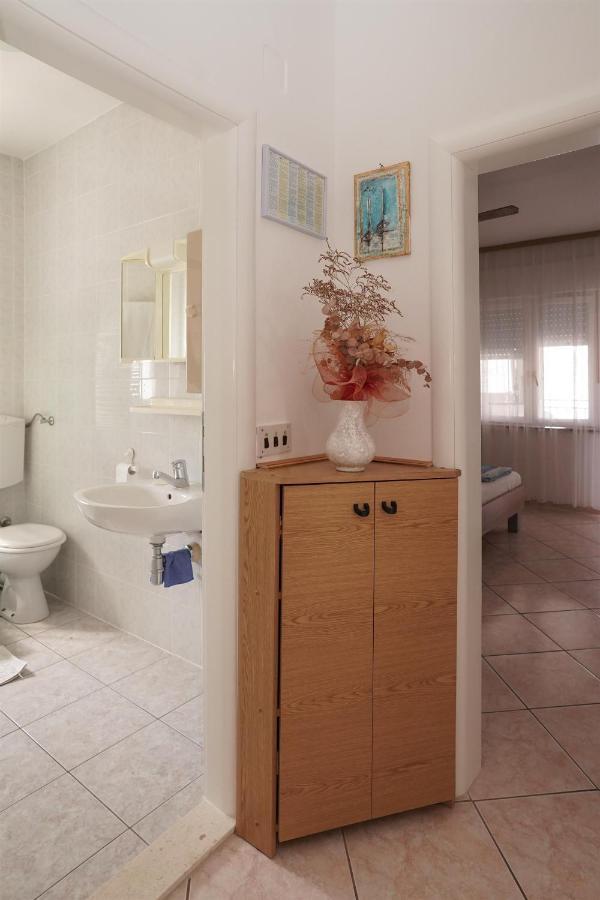 Apartments Mare Trogir Cameră foto